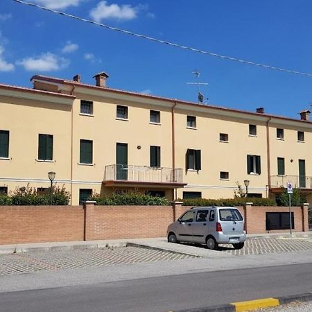 Parco Urbano Lägenhet Ferrara Exteriör bild