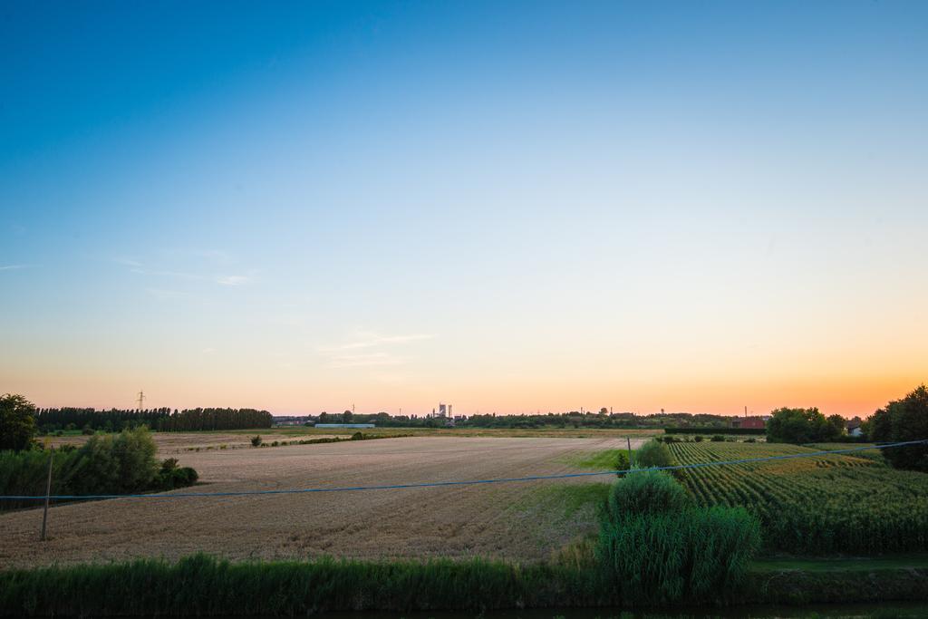 Parco Urbano Lägenhet Ferrara Rum bild